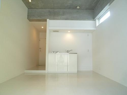 シンプル コンパクトな暮らし 今日からミニマリストでマインドすっきり カーサワイナンバ デザイナーズマンション 大阪d不動産